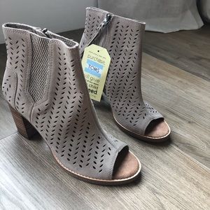Toms Peep toe booties